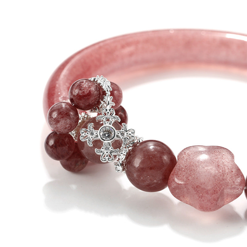 Heartwarming Moment Detail 3 - LuckyHertz Crystal Bracelet